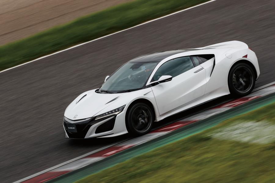  Honda NSX 2016 года  (JP) (фото 14 из 21)